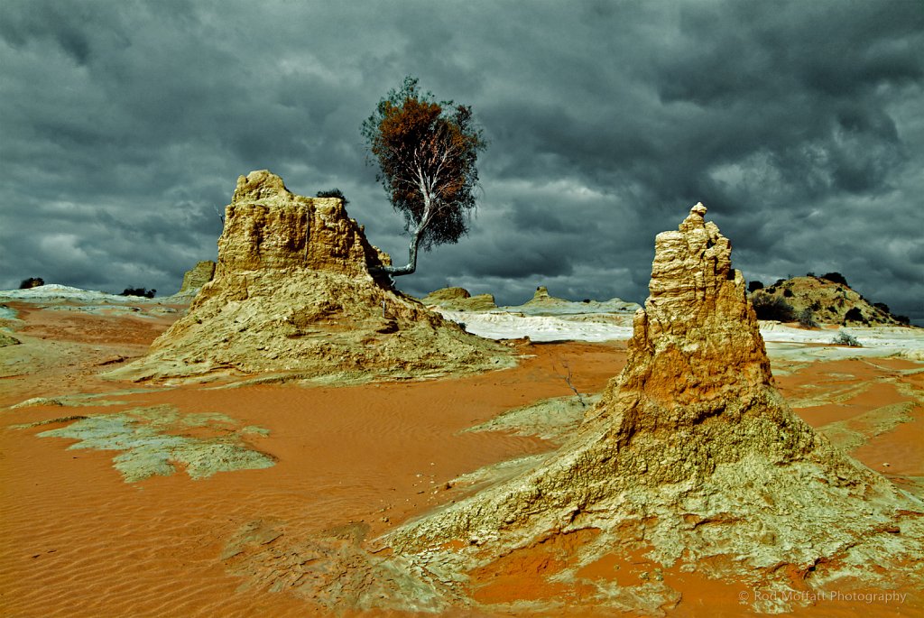 Storm Clouds over Mungo Lunettes